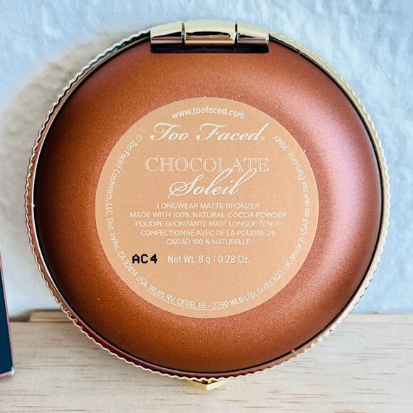 🎀 Bundle Discount 🎀 BNIB Too Faced Chocolate Soleil Matte Bronzer - Picture 3 of 3